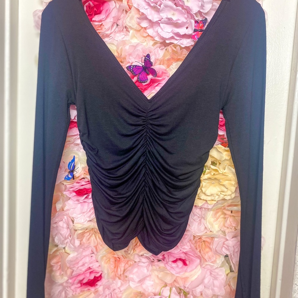 Black ruched long sleeve top